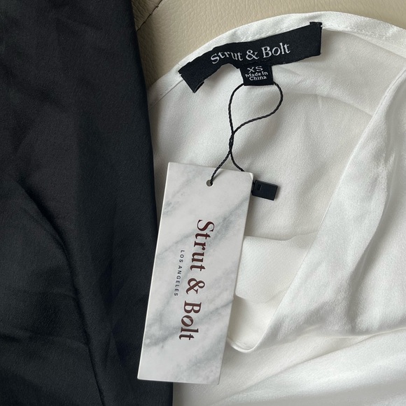 2 for $10 NWT Split Color Tie Shoulder Bodysuit - Picture 3 of 4